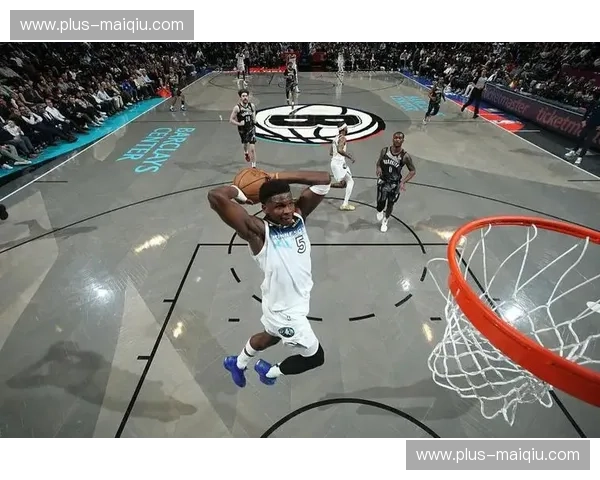 蓝黑幻境对撞孟菲斯之魂：当魔术遇上灰熊，谁才是NBA未来的终极答案？